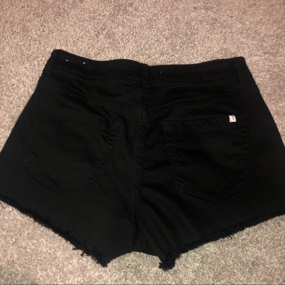 Melrose and Market Black Jean Shorts - Picture 2 of 3